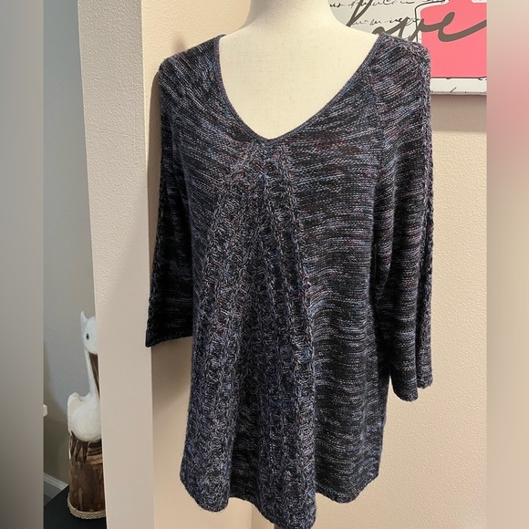 Studio Works 3/4 Sleeve V-Neck Sweater. - Picture 5 of 11